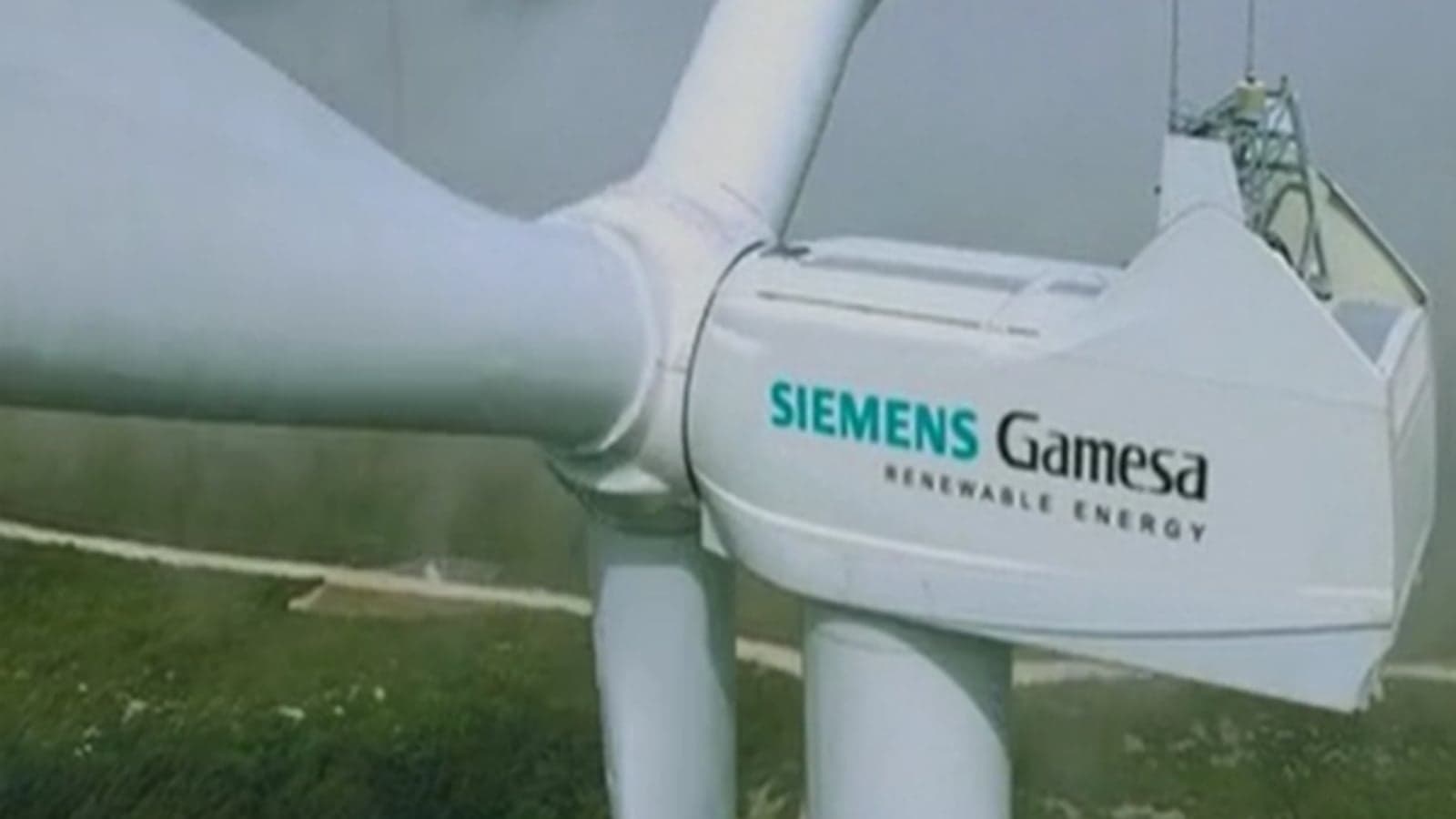Siemens Gamesa lowers profitability expectations after tough Q3