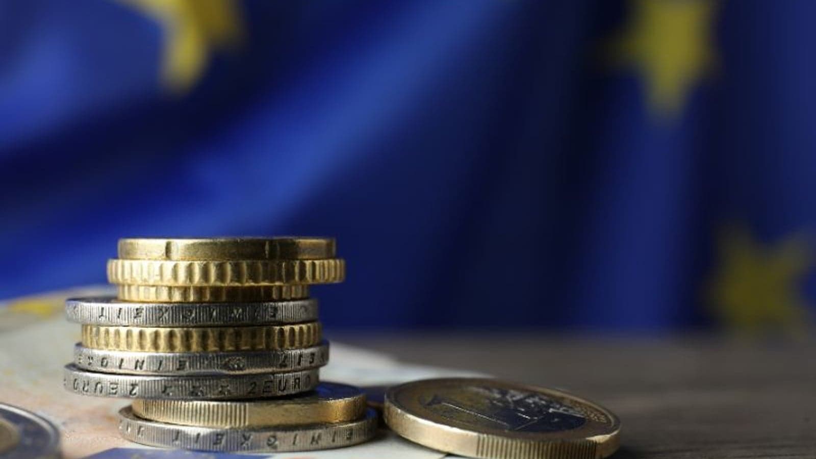 European Commission approves €1.7bn for Spanish storage and Czech low-carbon tech