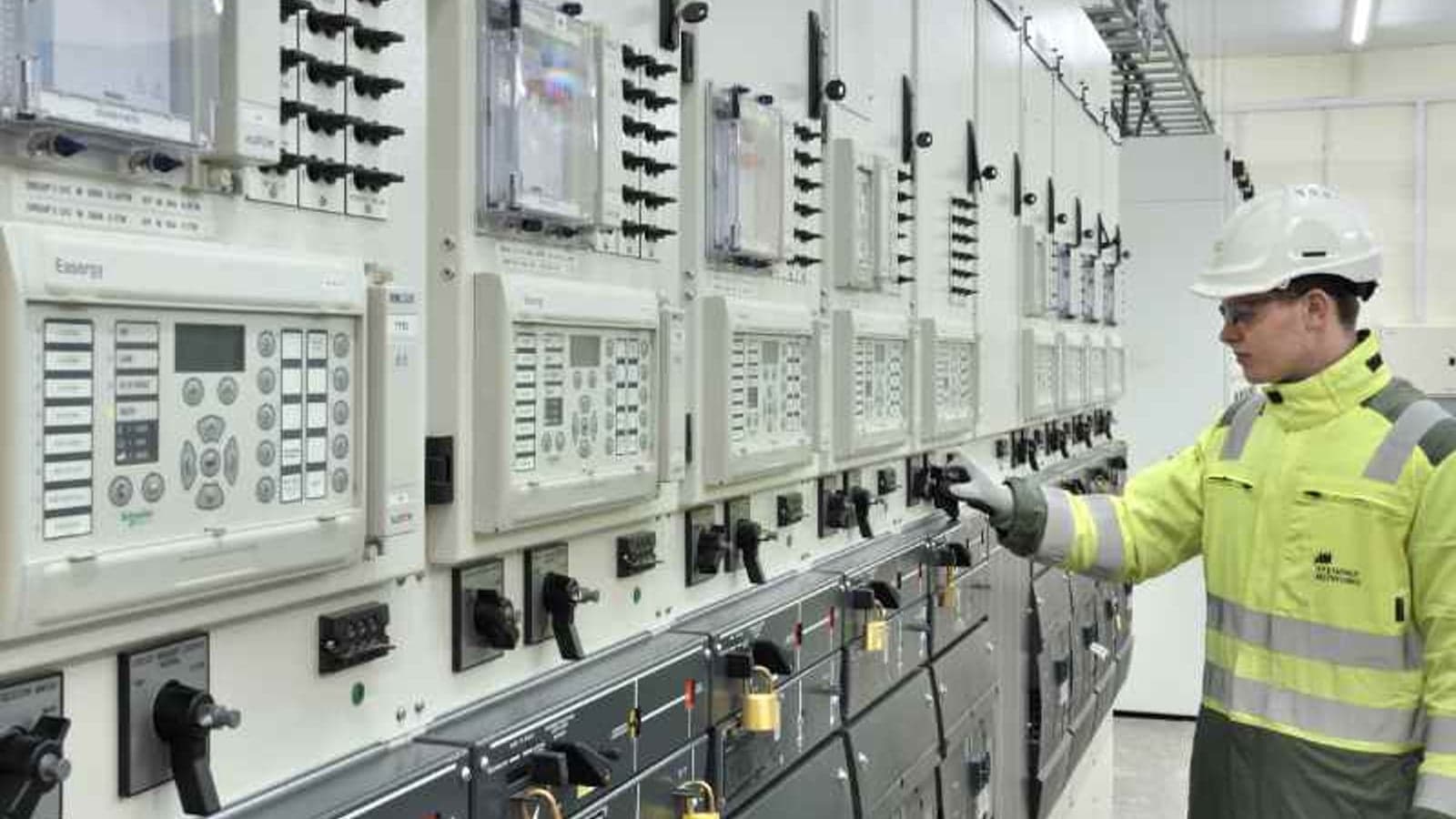SPEN advances network projects as SSE breaks ground on its largest BESS