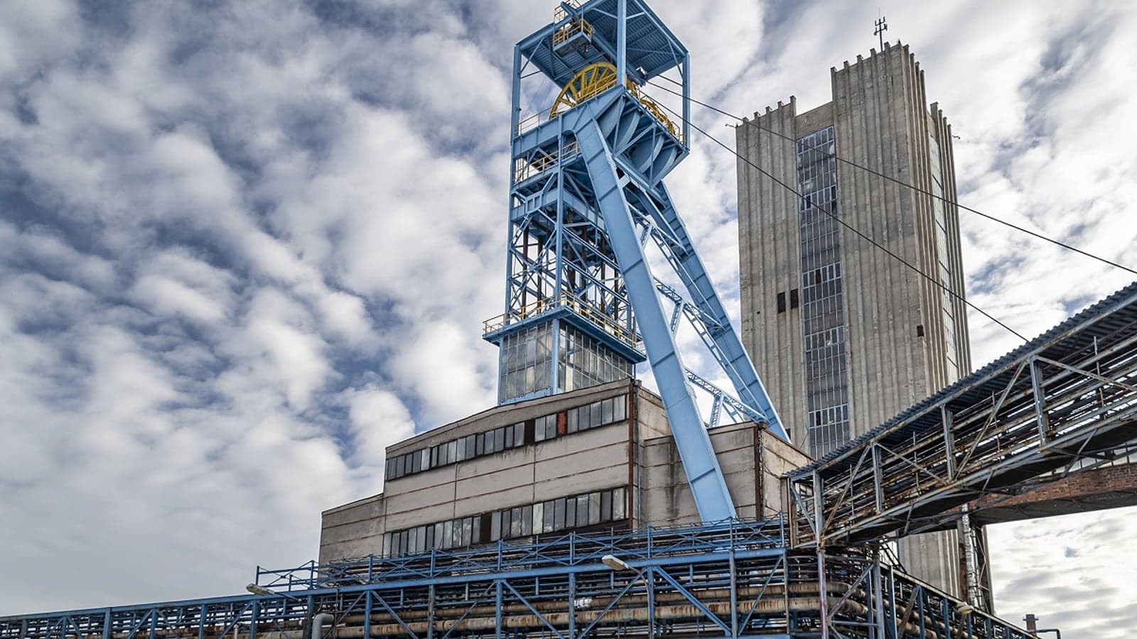 Plans to turn Czech coal mine into storage| hydrogen and solar hub