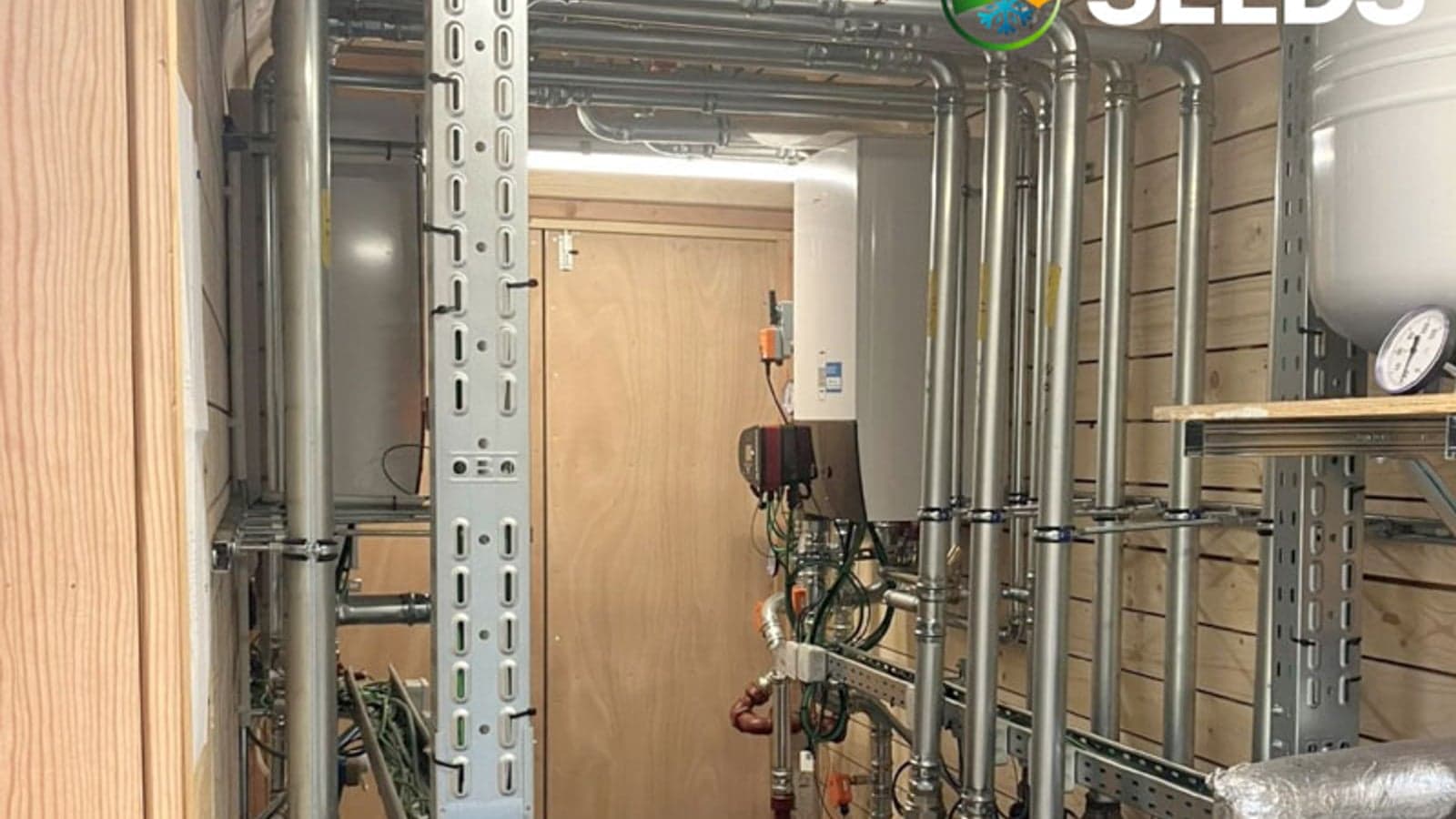 RES-integrated electrified heating and cooling systems for improved energy efficiency and demand response