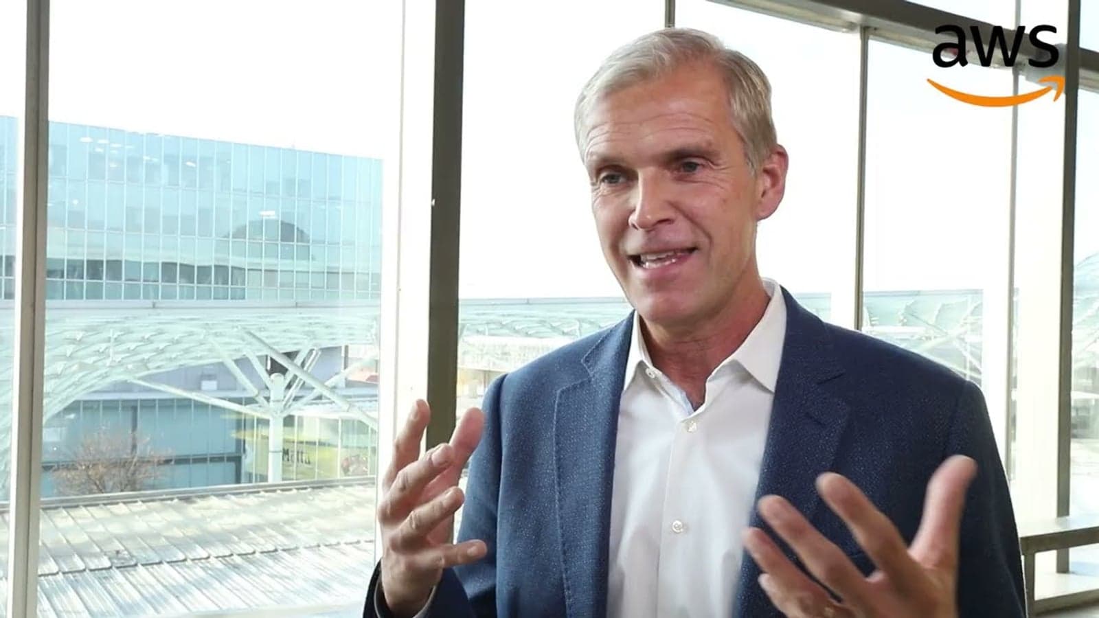 Rolf Gibbels of AWS discusses cloud security and the energy transition at Enlit