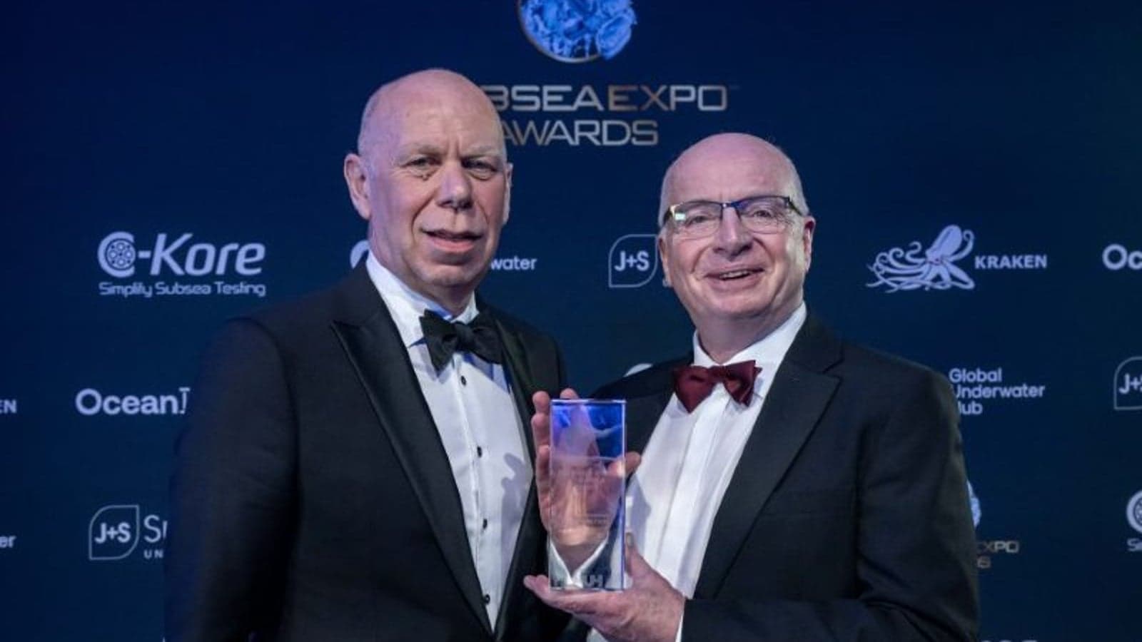 EMEC's Neil Kermode receives Outstanding Contribution Award