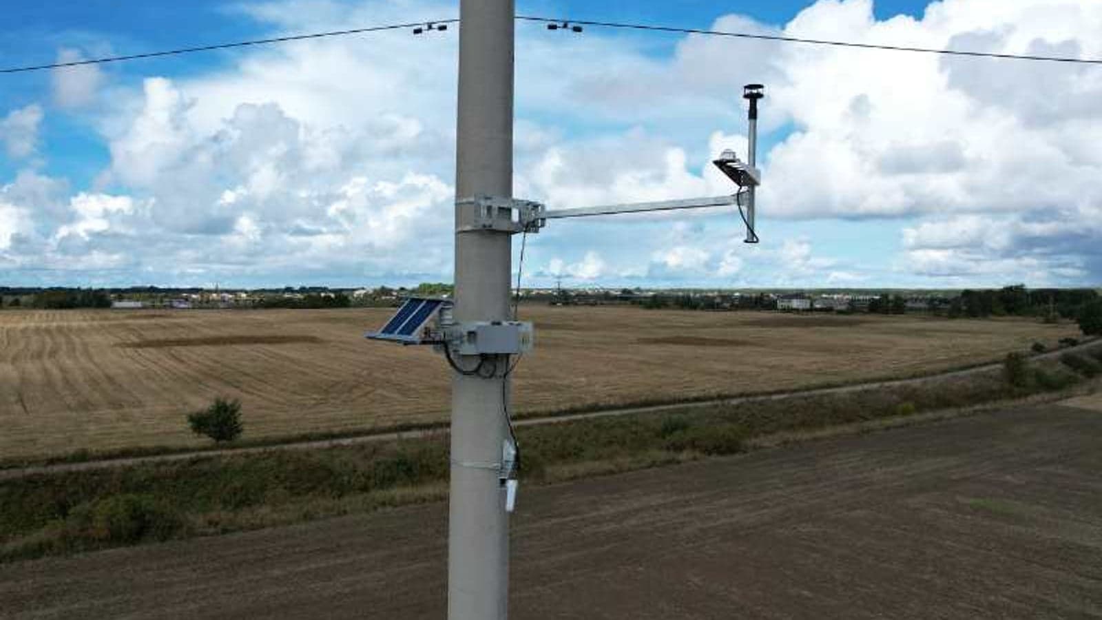 Sensor tech and AI increase transmission capacity by 52% finds Litgrid