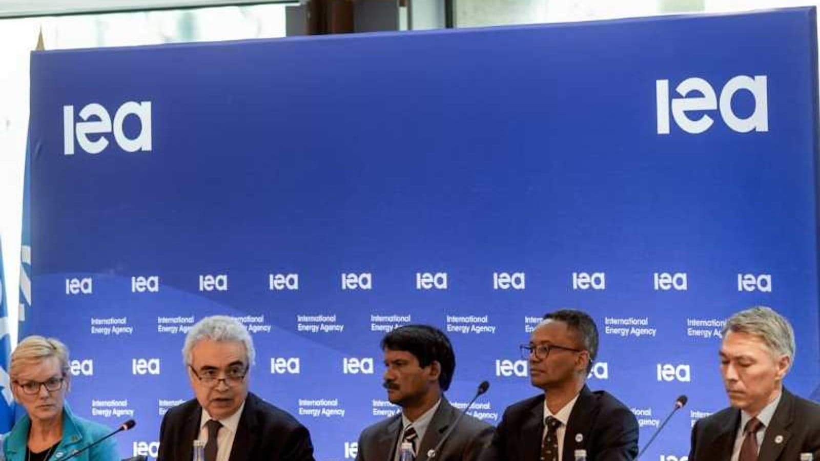 Global leaders call for unprecedented unity to tackle critical minerals crisis