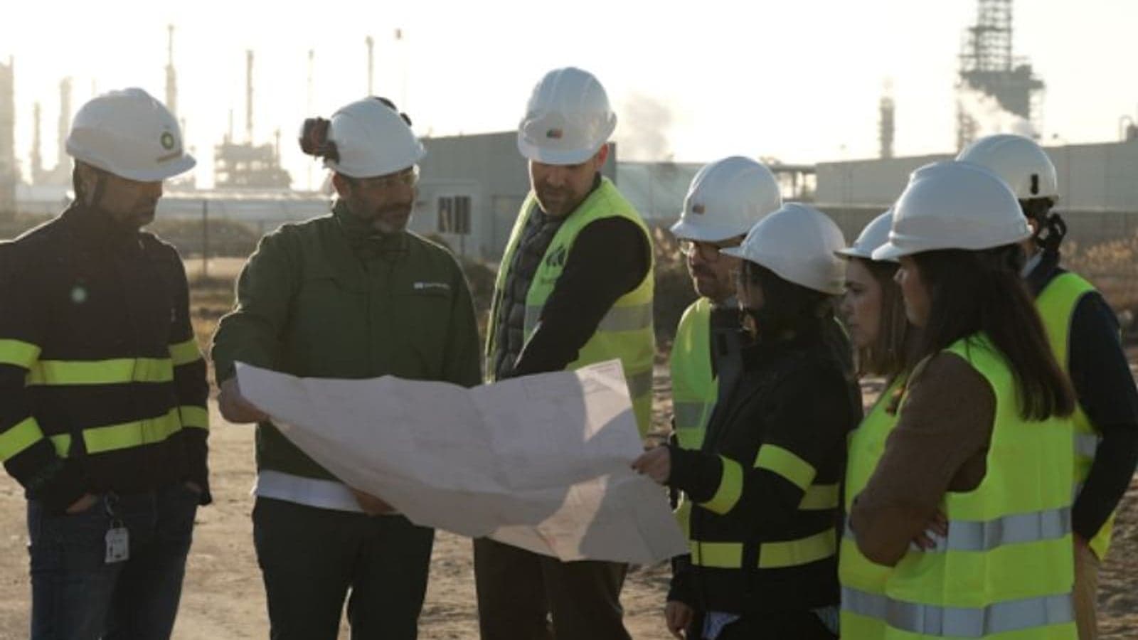 Iberdrola and bp break ground on Spain's largest green hydrogen plant