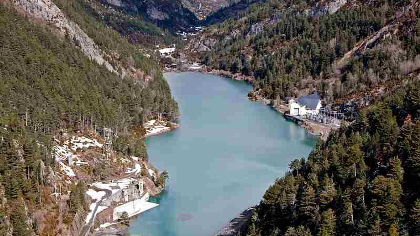 ACCIONA Energía sells 626MW hydro portfolio to Endesa for €1bn
