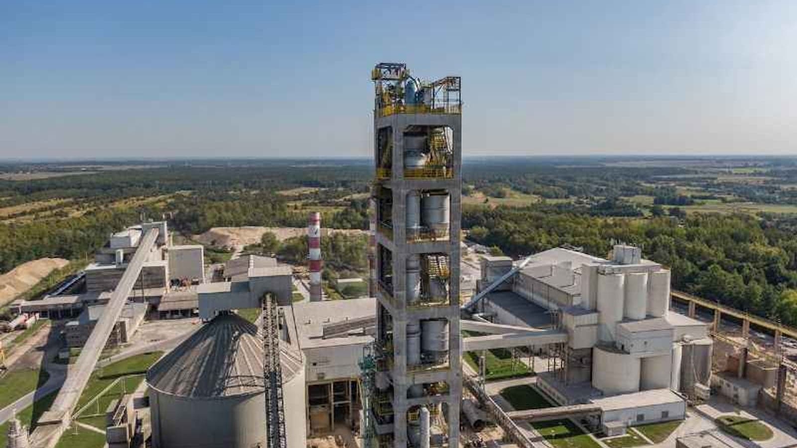 ABB retrofits switchgear at Cemex plant in Poland