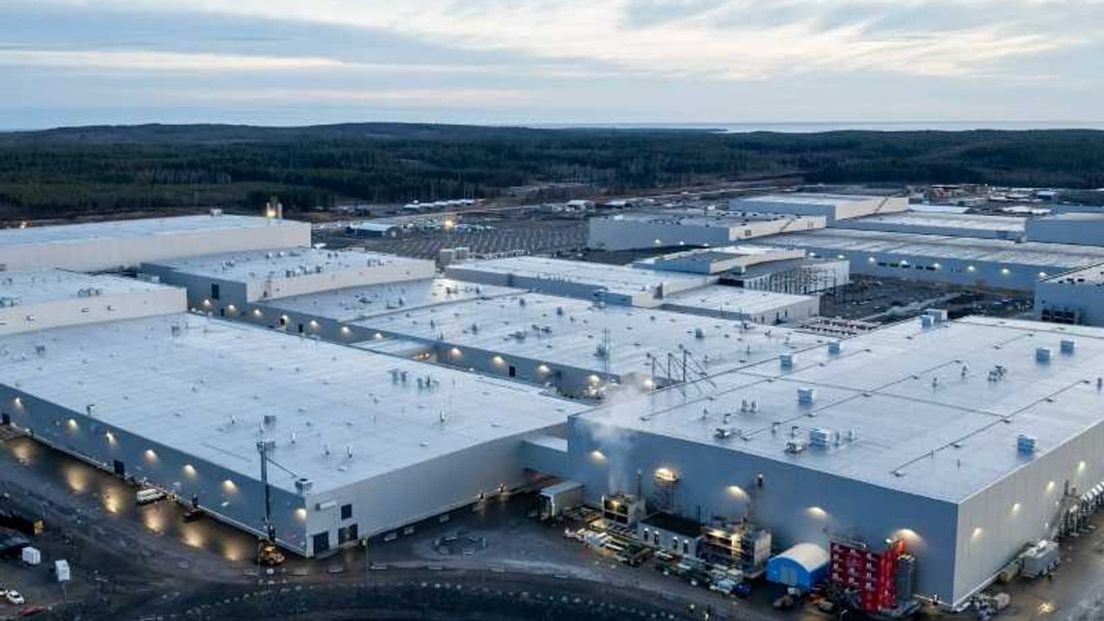 European battery champion Northvolt files for bankruptcy