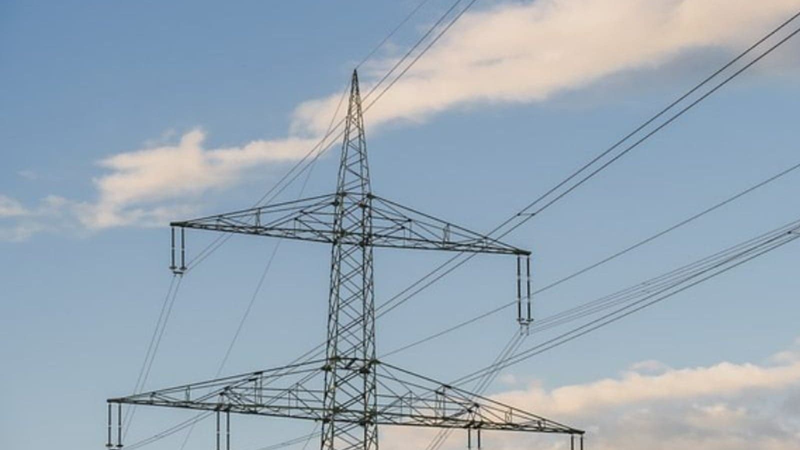 LCRA invests $1.63bn in transmission upgrades and new natural gas plants