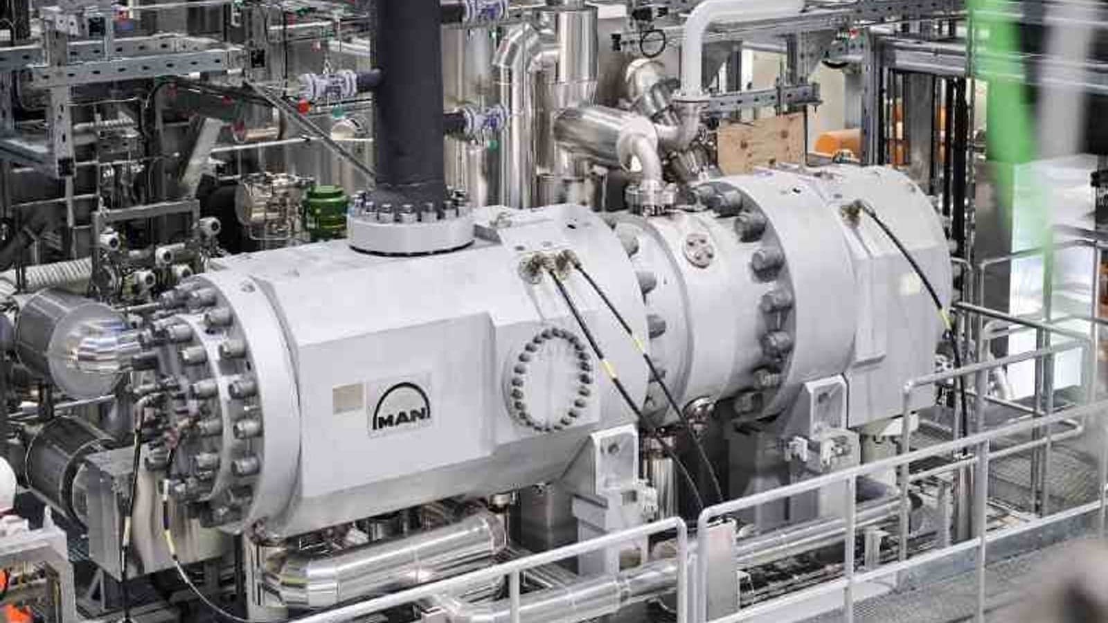 Mega heat pump delivers first heat in Esbjerg