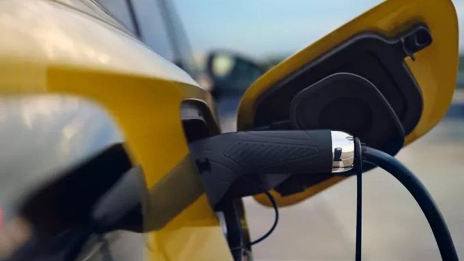 EDF and Volkswagen partner on e-mobility in France