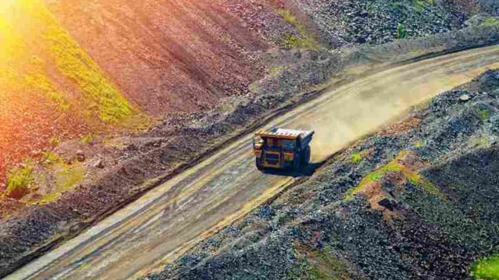US allocates $475m to build clean energy projects on mine sites