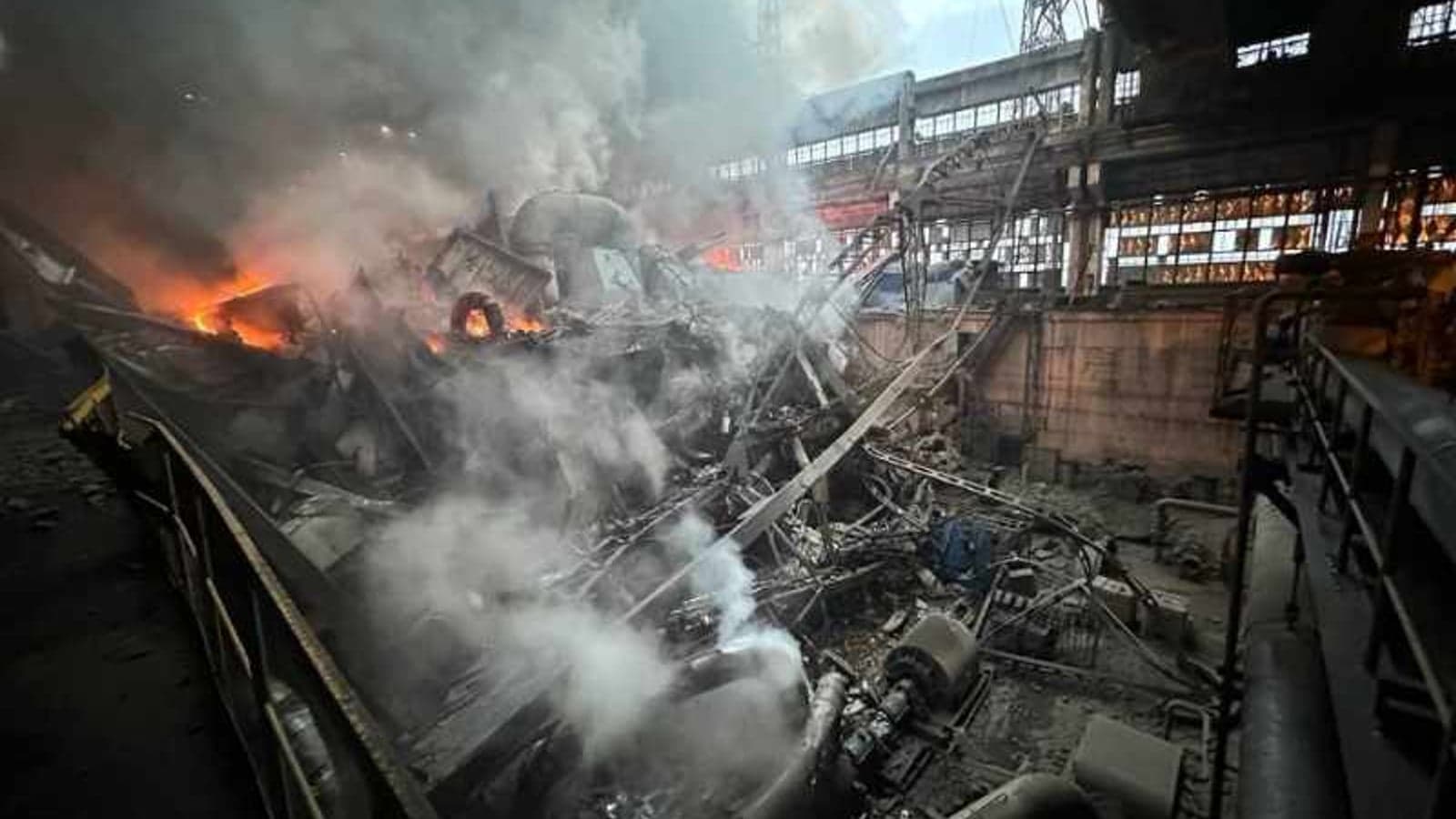 Russia batters Ukraine grid with shellings on two more power plants