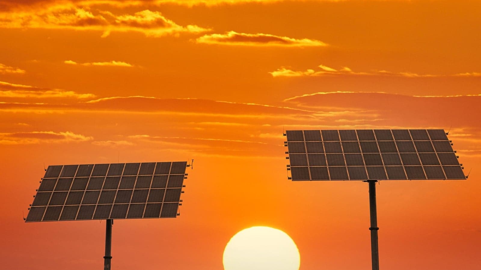Europe has ‘lost clean energy leader status to emerging markets’