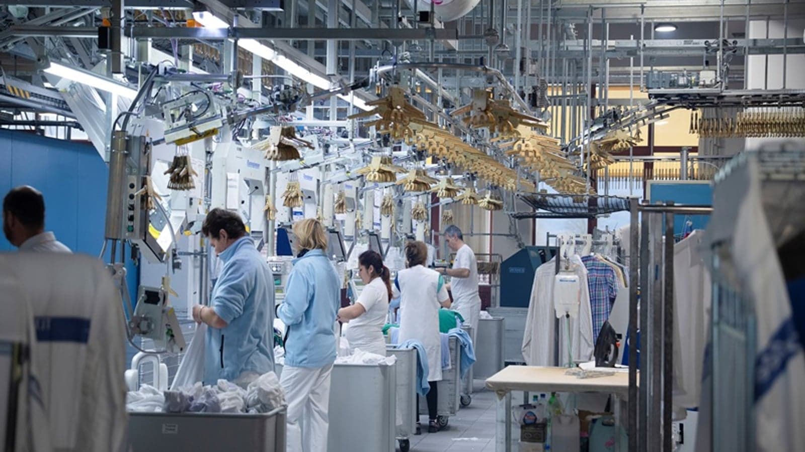Rolls-Royce improves efficiency and carbon footprint of industrial laundry's energy system with mtu Microgrid