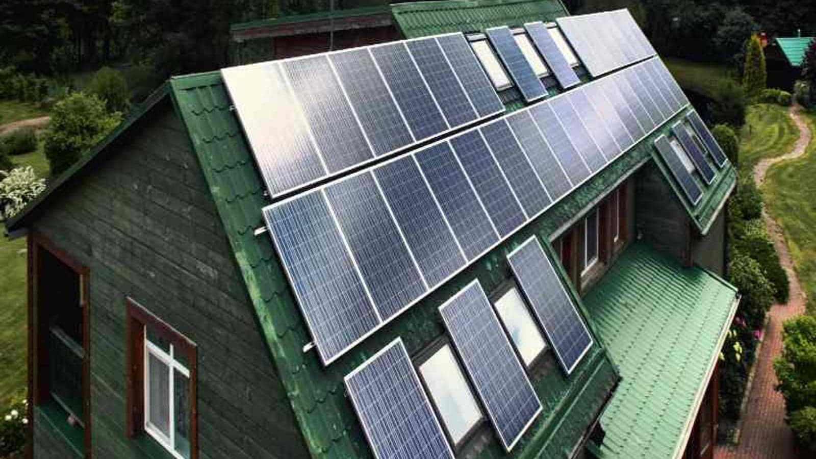 E.ON invests in Australian solar scale-up to reduce UK's energy poverty