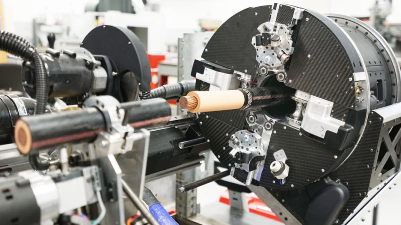 Con Edison demonstrates new MV cable splicing technology