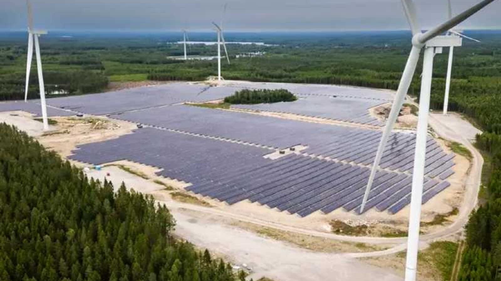 European Energy inaugurates hybrid wind and solar park in Sweden