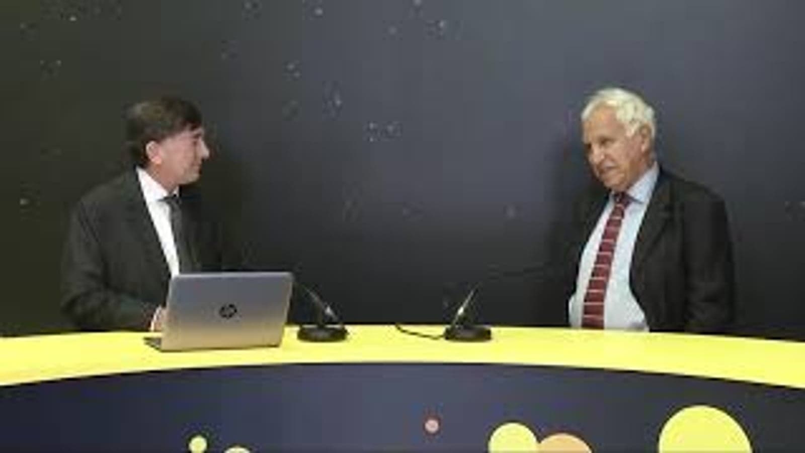 The analogy between energy and human knowledge