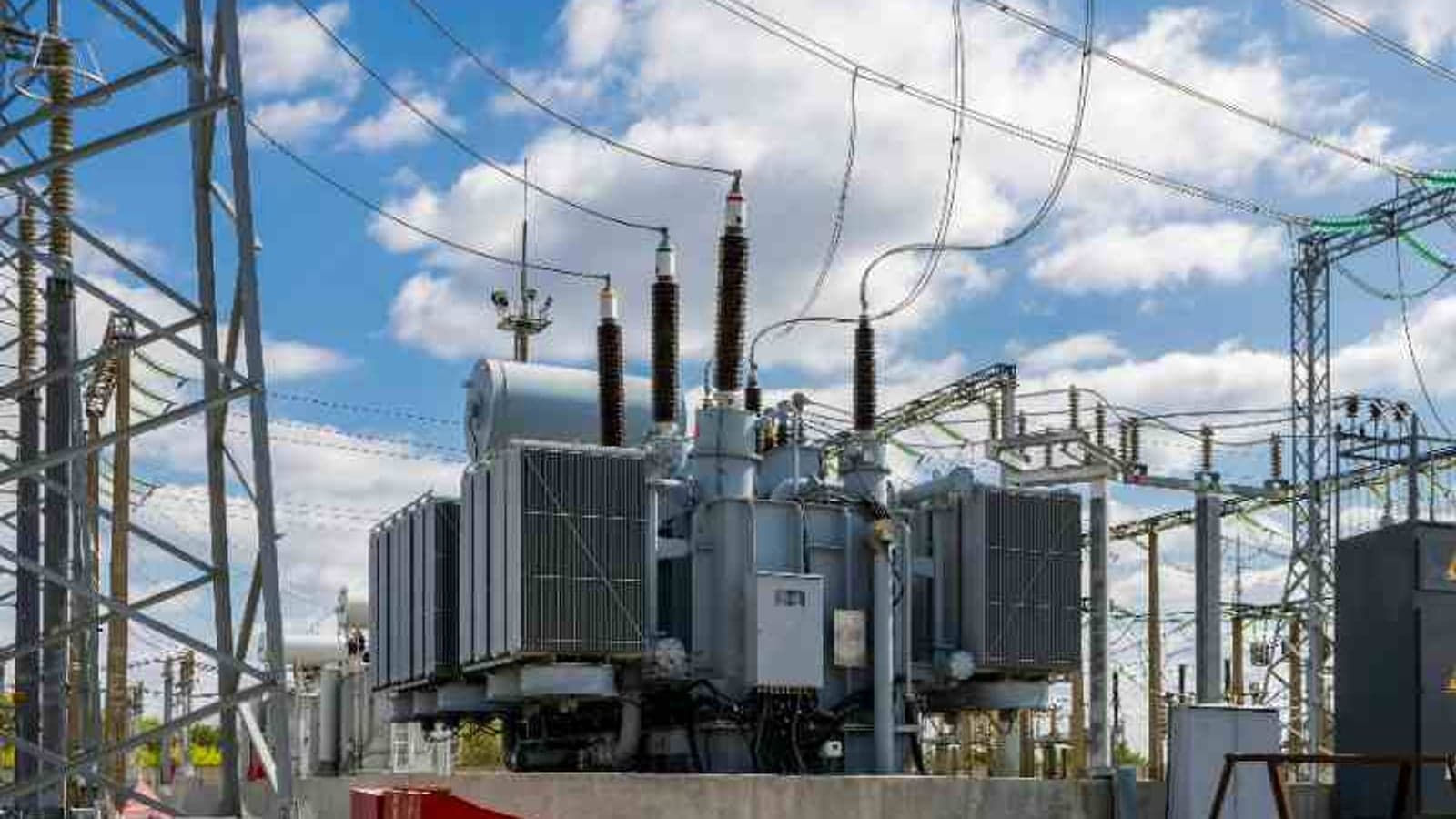 Navigating Europe’s renewable energy challenges and the impact on distribution transformers