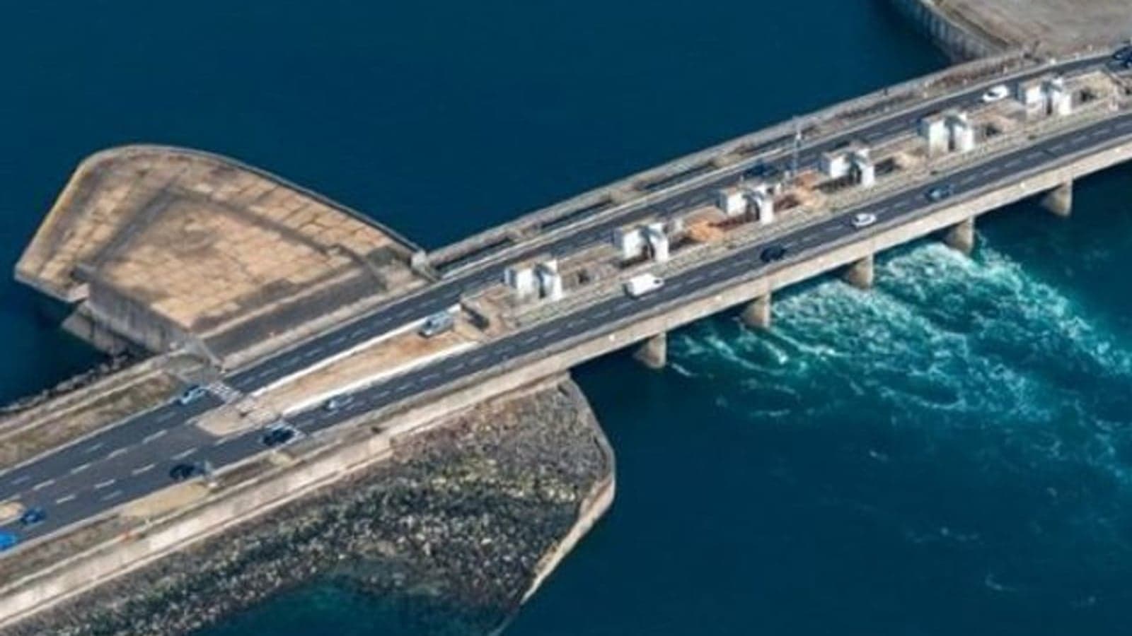 EDF retrofits world's first tidal power station