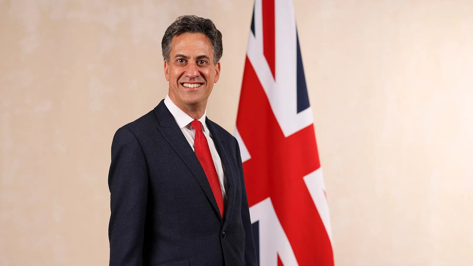 UK measures to shield electricity prices from market volatility