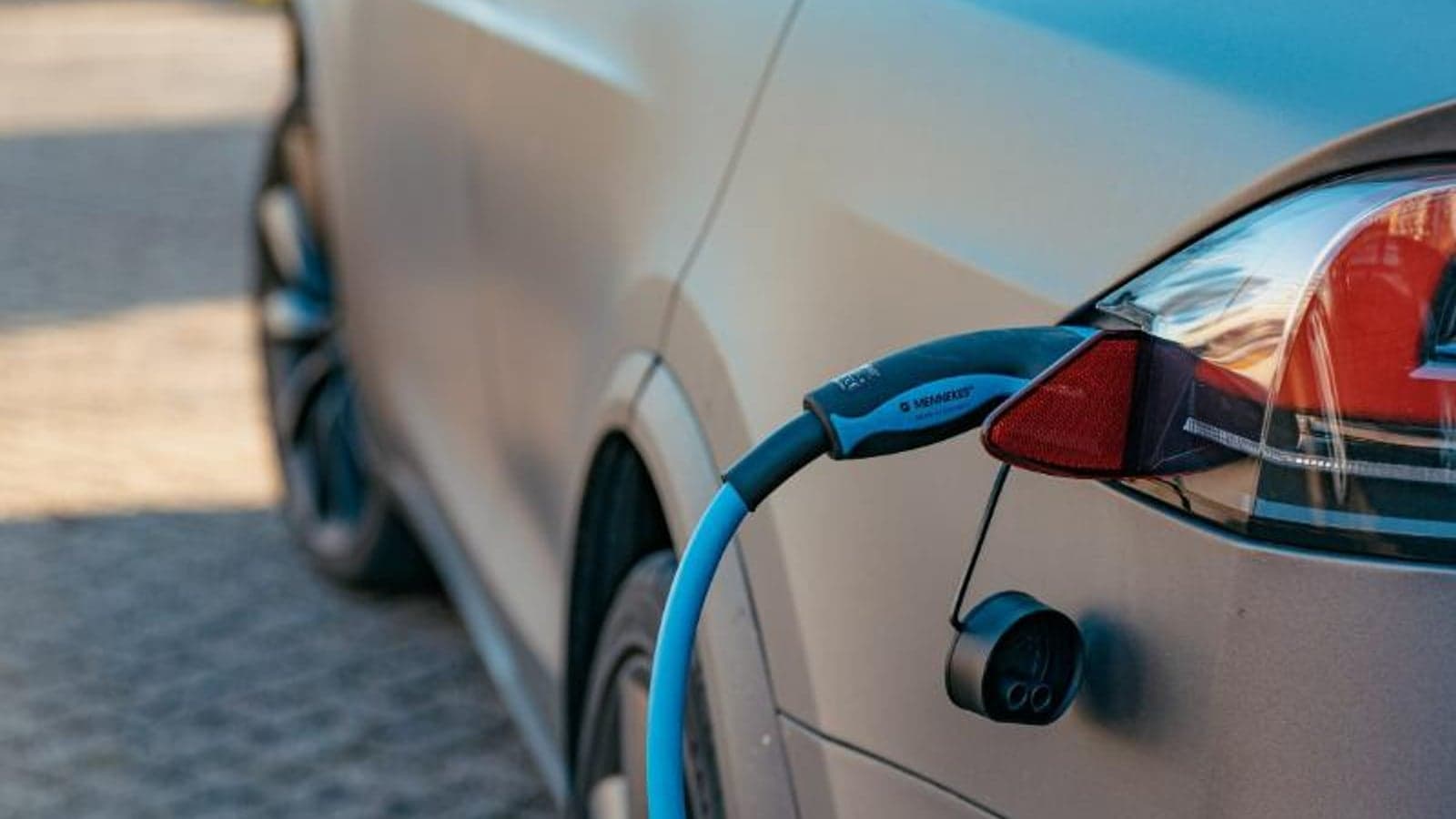 US Air Force, Defense Innovation Unit partner for EV charging as a service