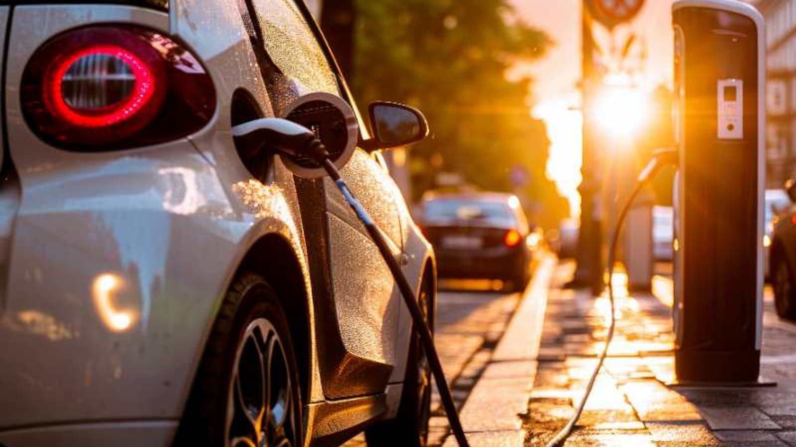 Four ways smart charging has inspired partnerships and acquisitions