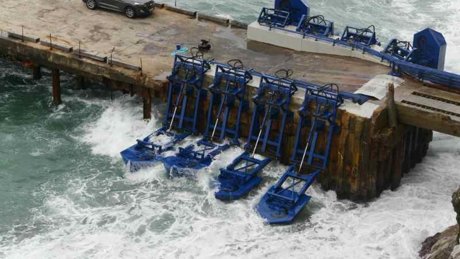 Eco Wave Power designs technology for Greek port