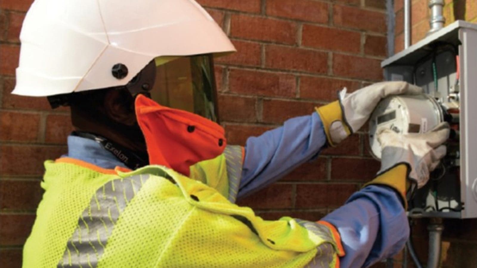 128 million smart meters in US in 2023