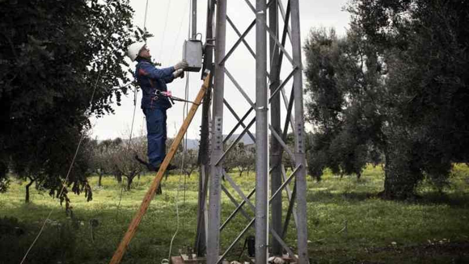 A2A completes acquisition of Enel's Lombardy distribution assets