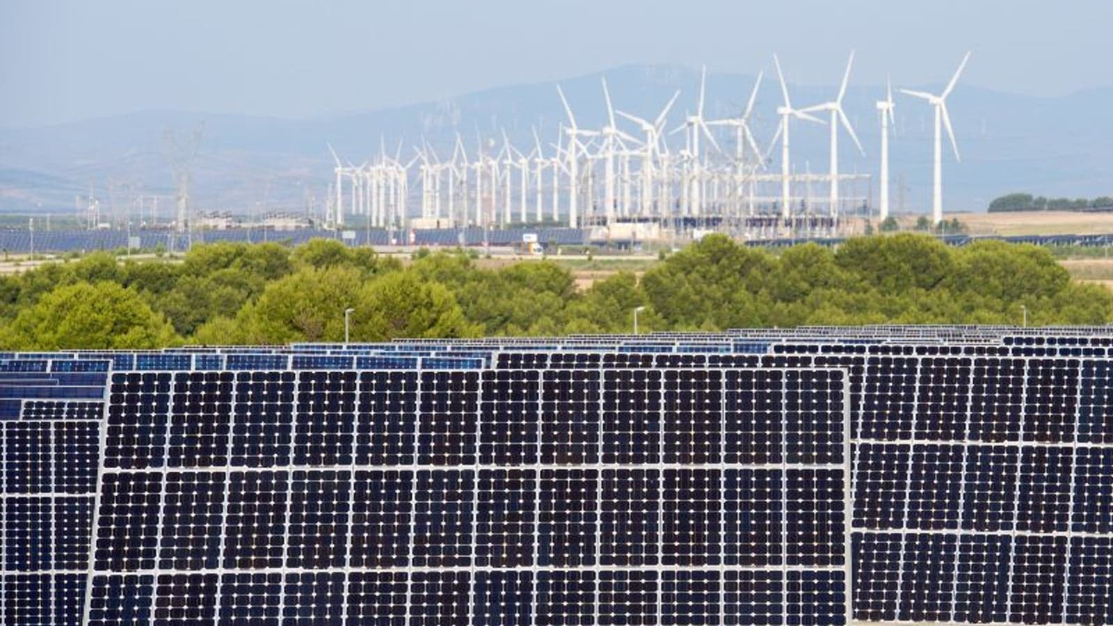 UK’s latest auction yields big results for solar, onshore wind and tidal