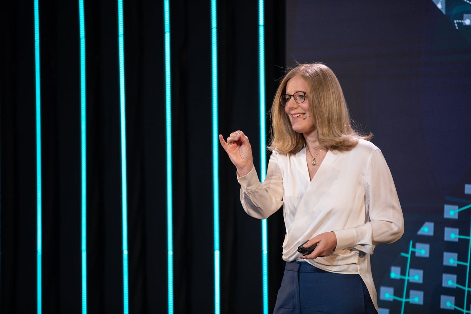 Sabine Erlinghagen at the Grid Summit in Amsterdam. Photo, Siemens.
