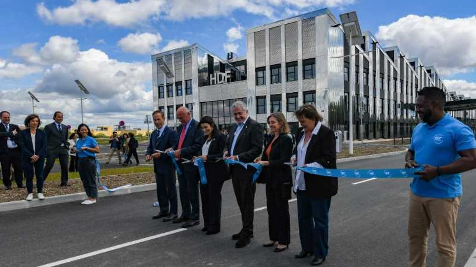 HDF Energy opens 1MW+ hydrogen fuel cell factory