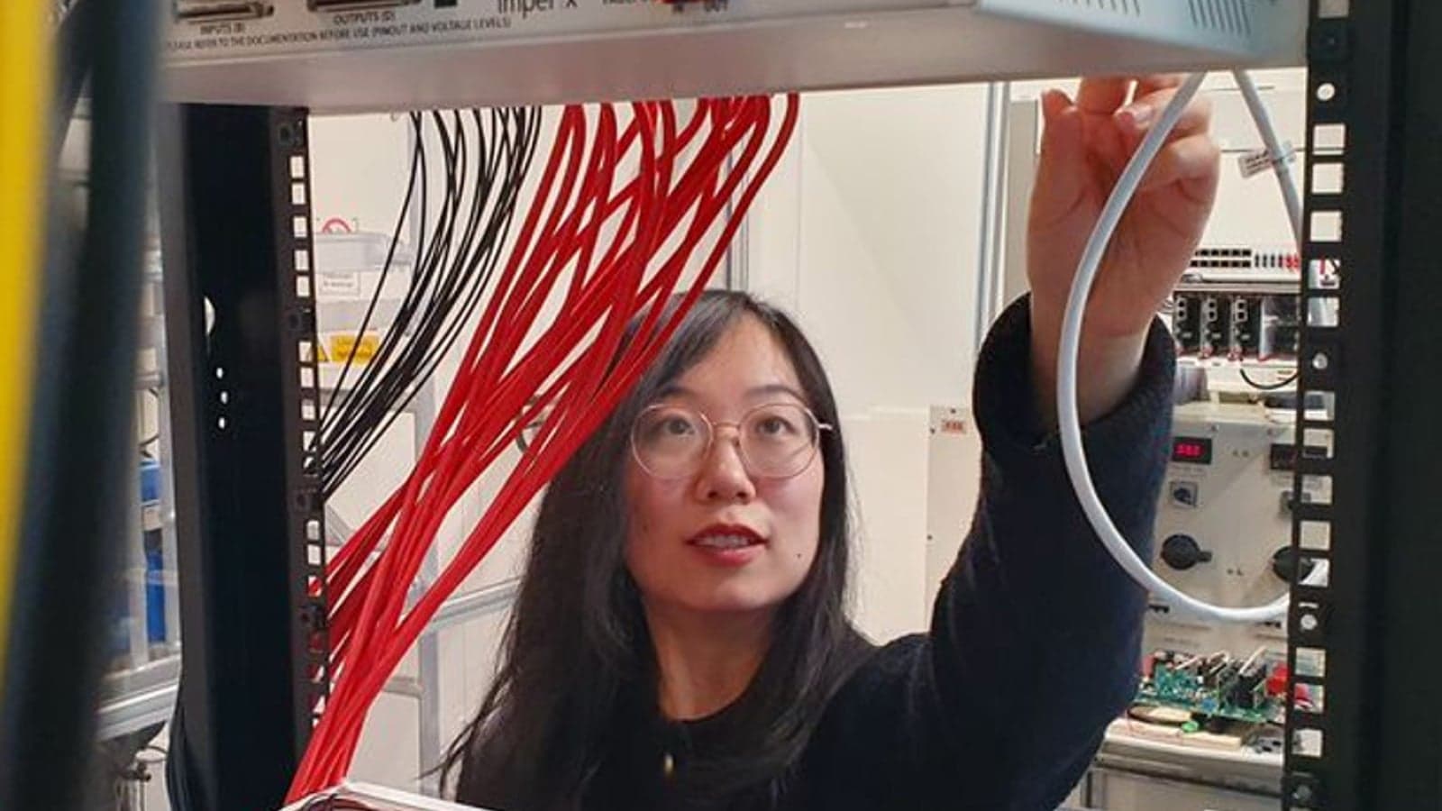 Open-source AI to protect power grids from DER fluctuations