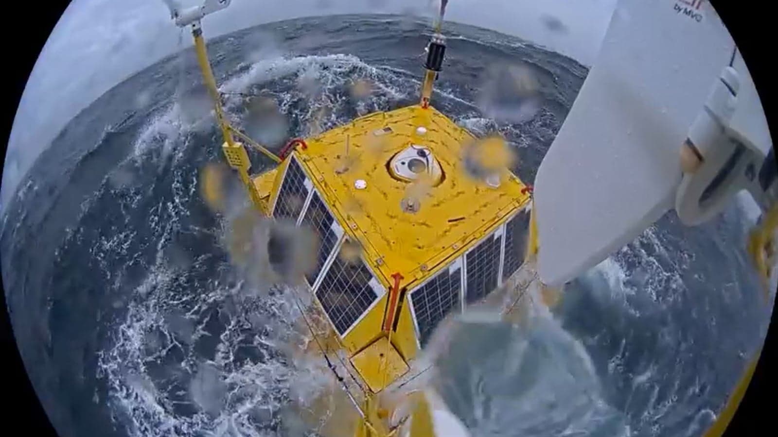 Offshore wind floating Lidar device withstands typhoon