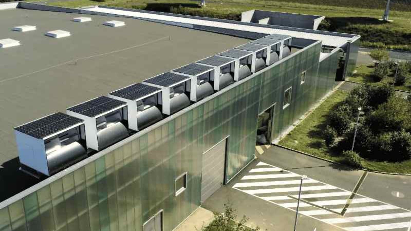 Startup wins €2m for hybrid wind and solar innovation