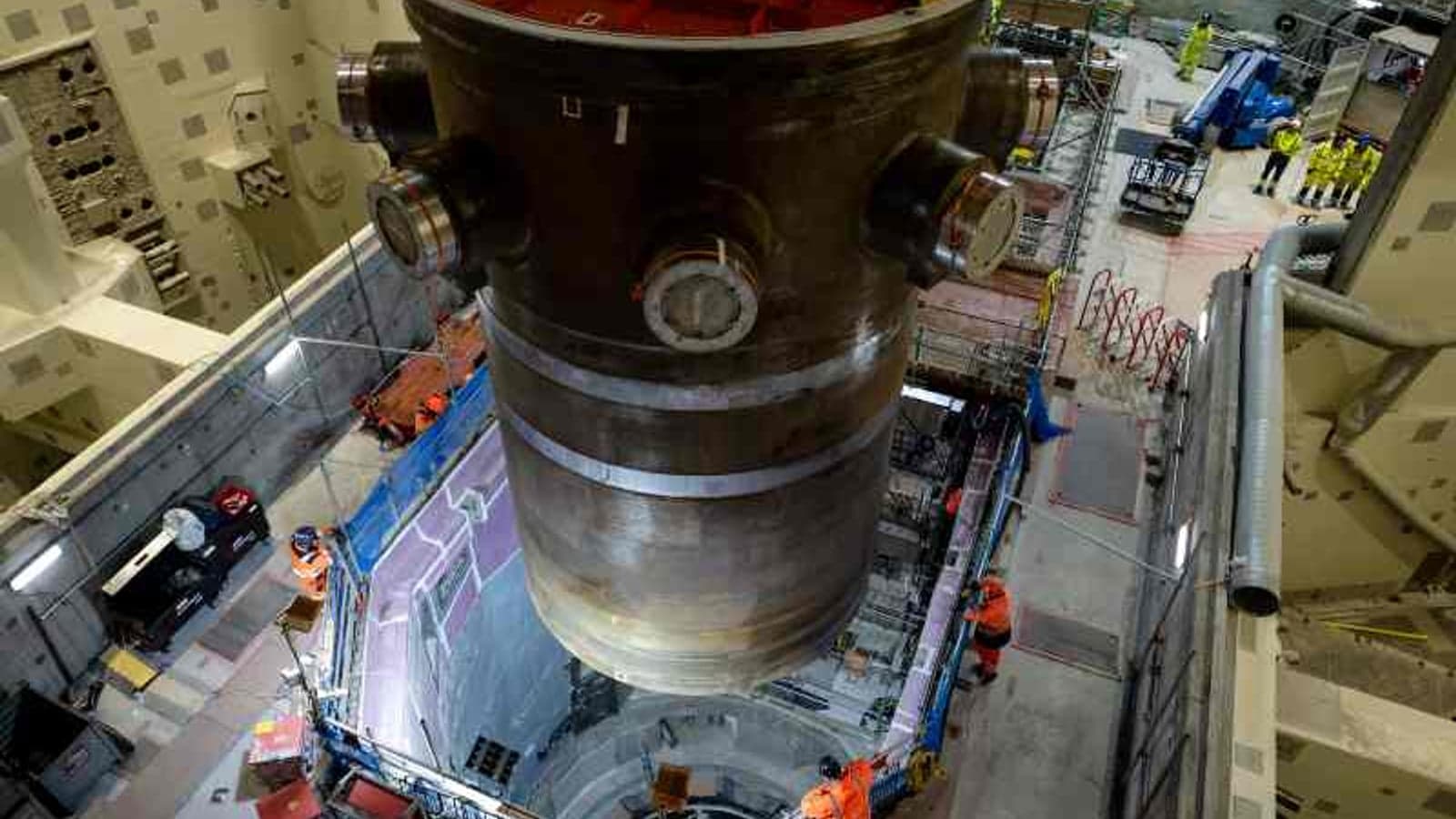 First nuclear reactor installed at Hinkley Point C