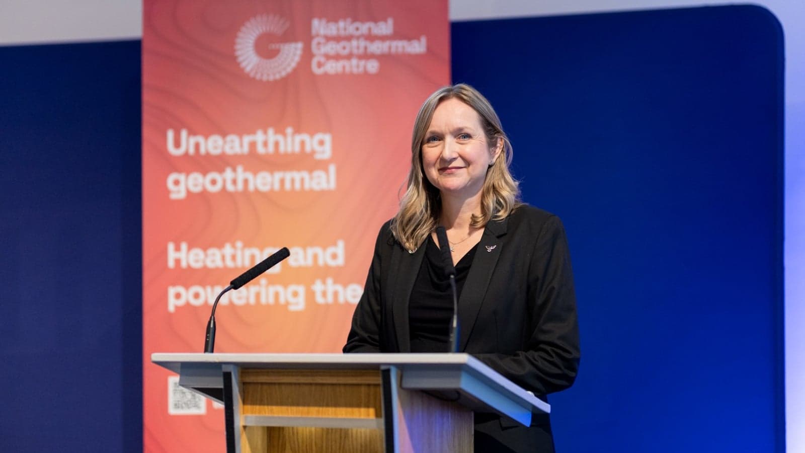 Hedging against market volatility with geothermal power