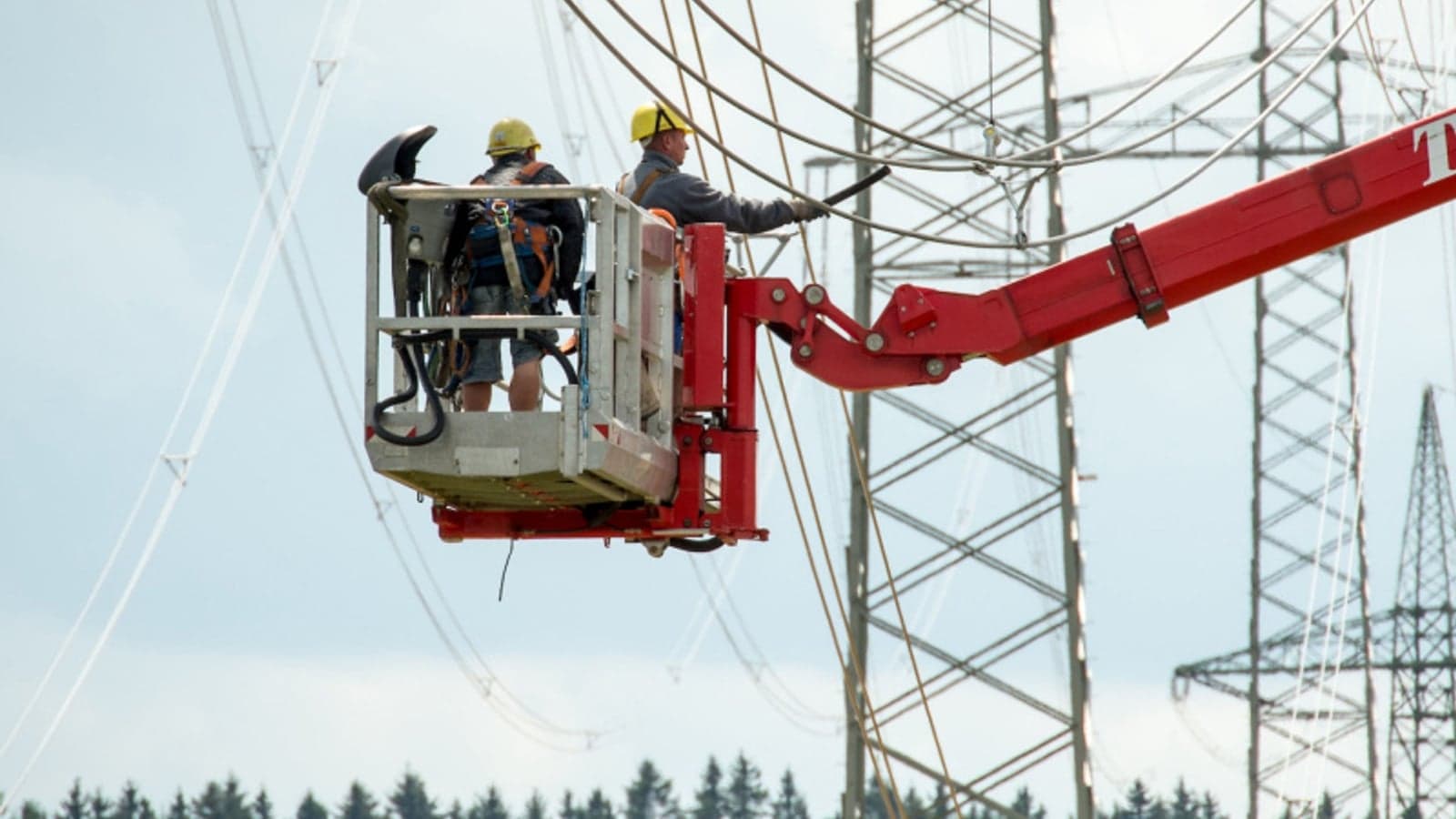 Europe’s transmission grids put energy transition at risk – Ember