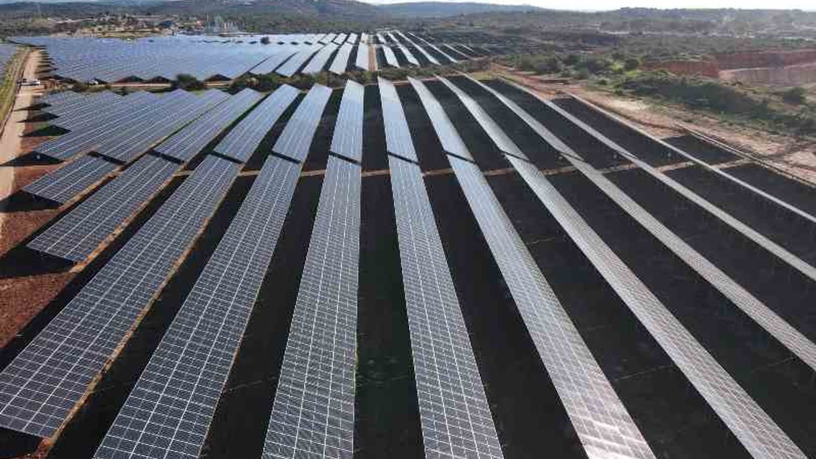 Iberdrola's Montechoro PV plants start feeding Portugal's grid