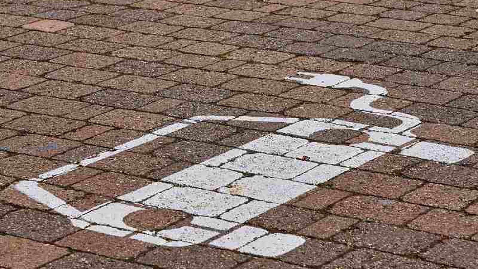 France: TotalEnergies invests €200m in high-power EV charge points