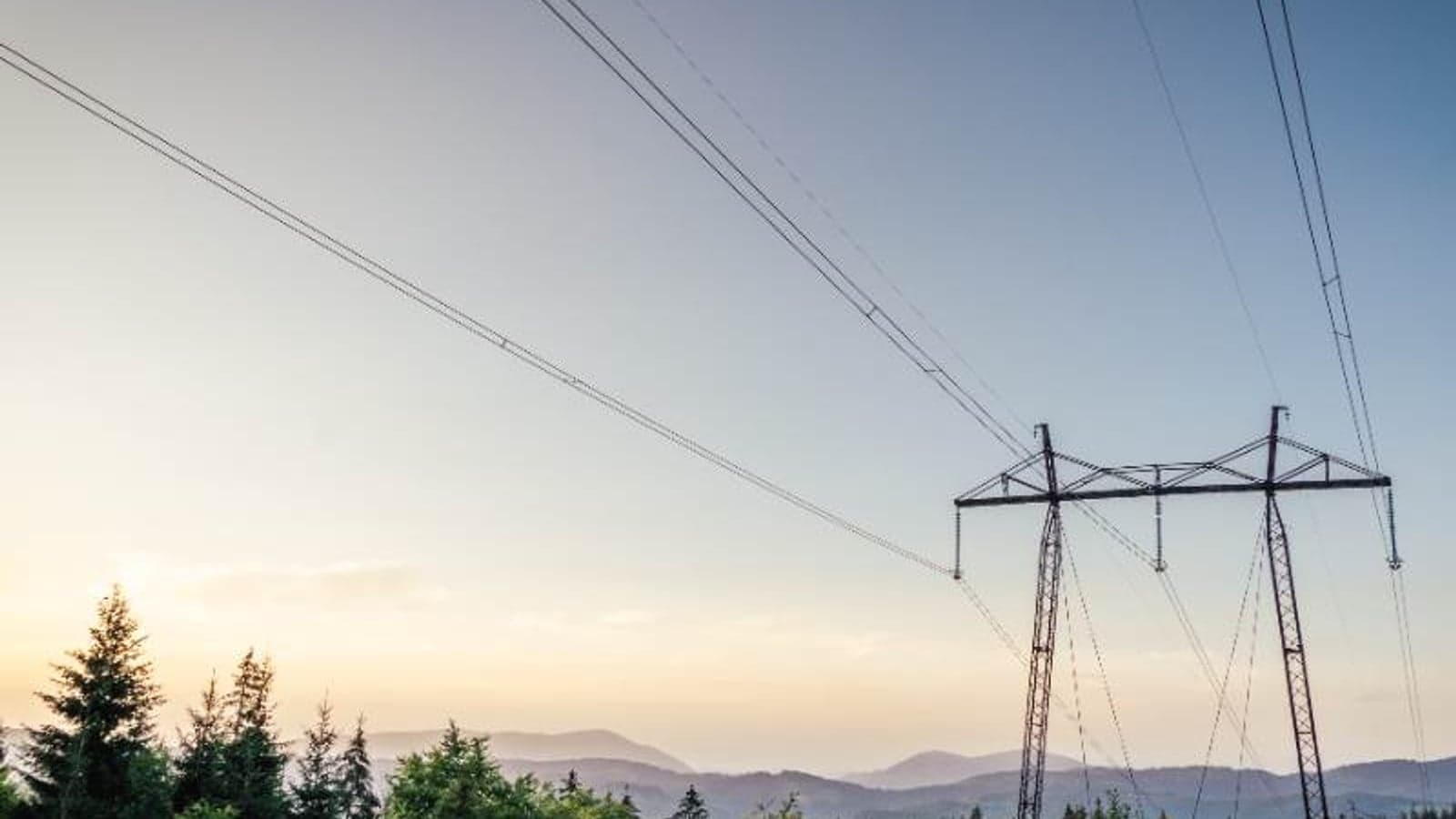 Dutch grid operators launch global challenge for low voltage grid reinforcement
