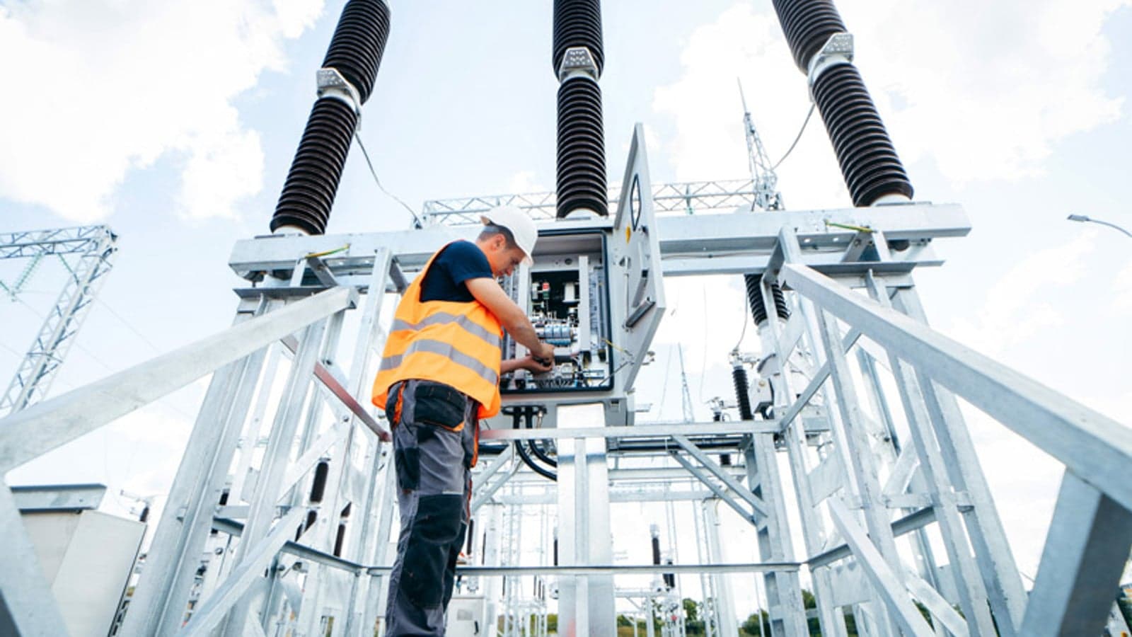 Rising temperatures pose increased risk for energy sector workers – report