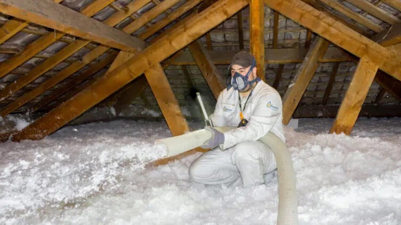 EDF acquires home insulation specialist Les ECO-Isolateurs