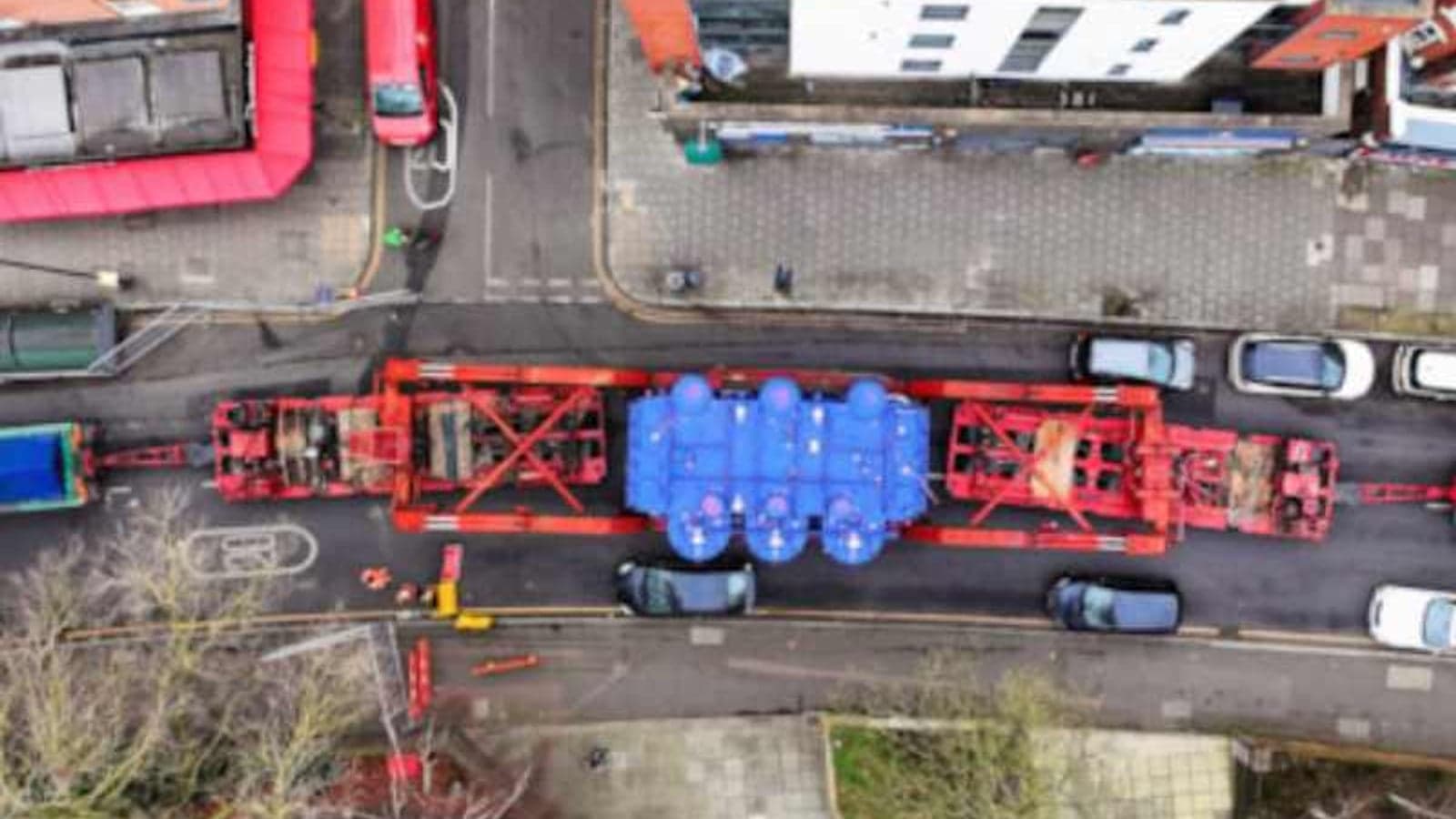 Supergrid transformer and SF6-free switchgear arrive at London Power Tunnels substation