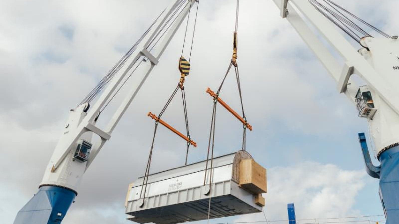 Second Baltic synchronous compensator delivered as disconnection inches close