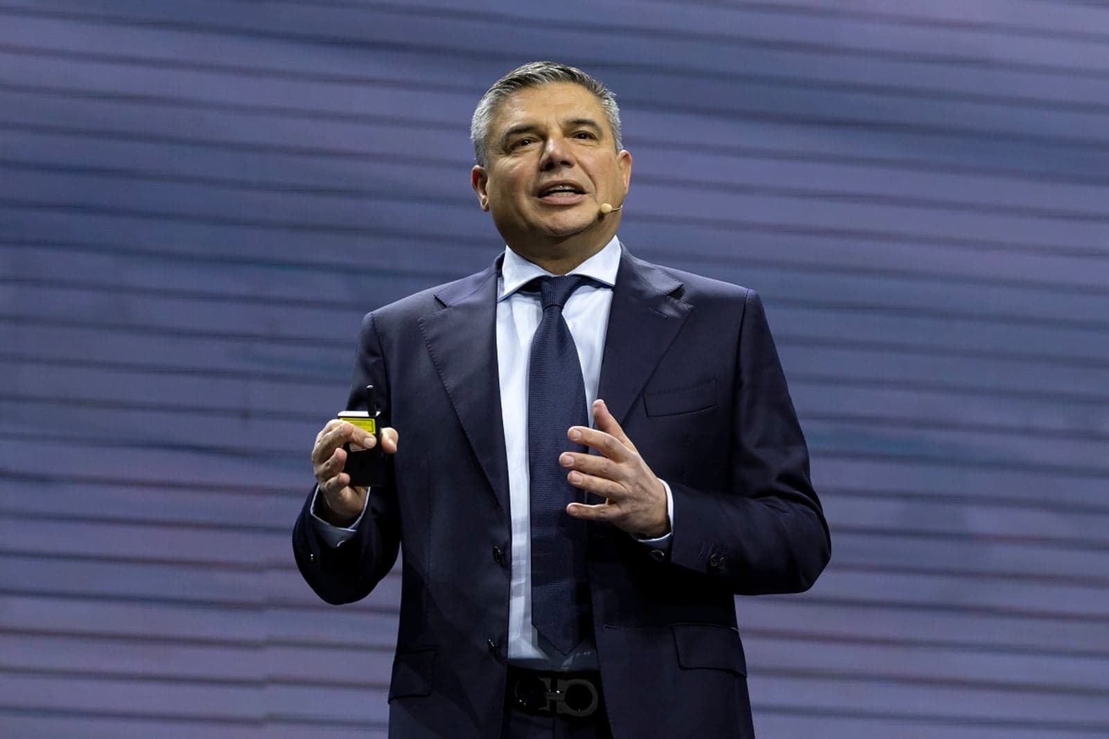 Lorenzo Simonelli delivers keynote speech at Baker Hughes annual conference.