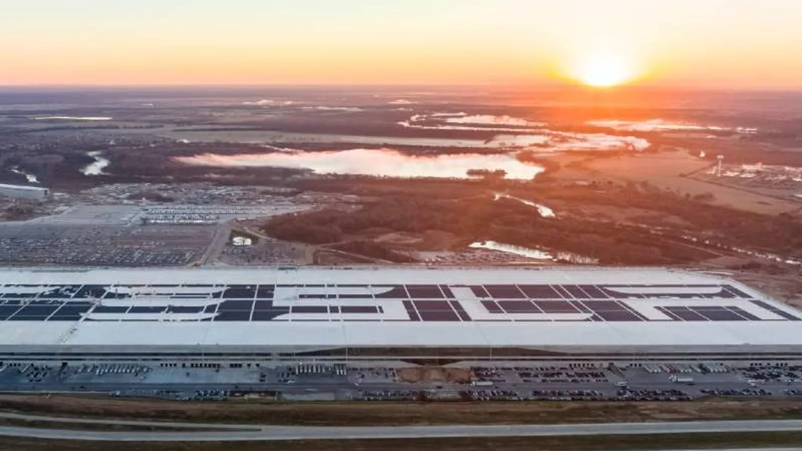 Tesla plans 30MW rooftop solar system on Austin factory